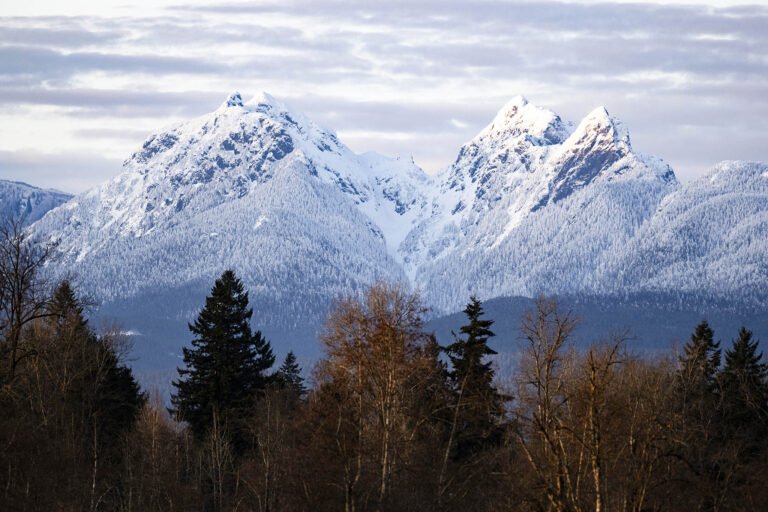 Golden Ears Provincial Park Mountain