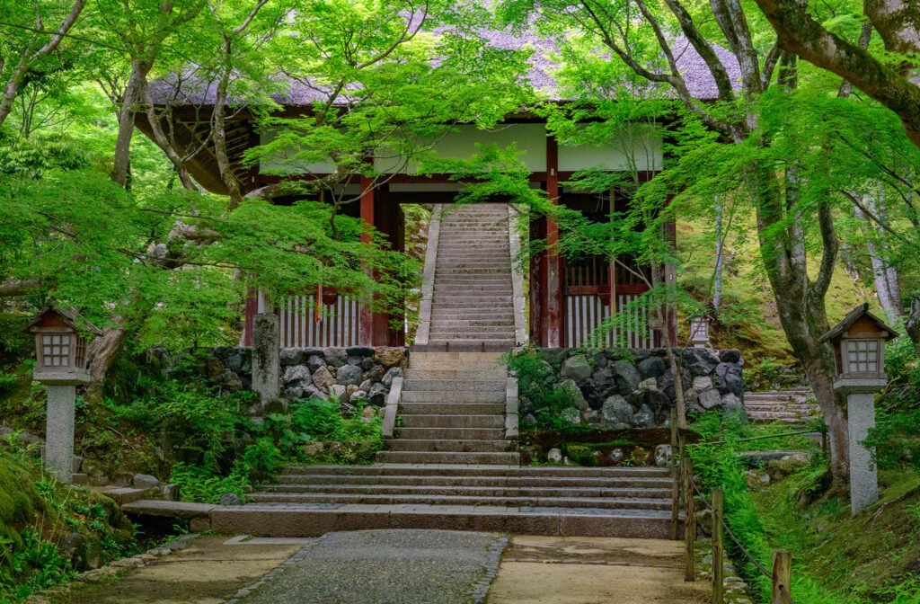 Gate to the Tenryu ji Temple, Kyoto, Japan.